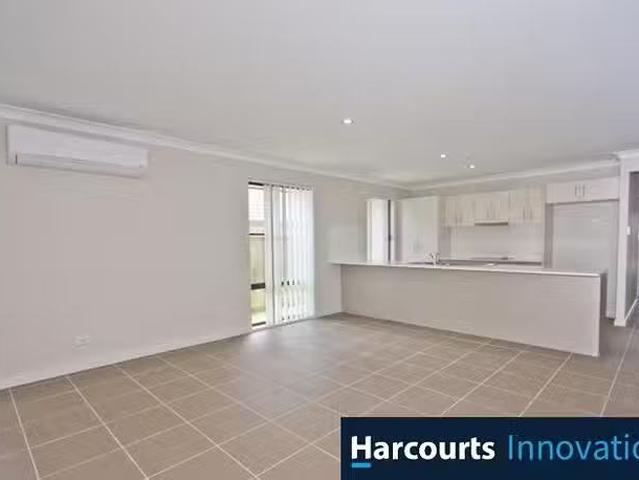 Unique 16 Hillsborough Place, Pimpama, QLD 4209