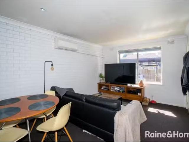 Cheap 1/6 Joyes Place, TOLLAND Apartment for rent Listed by R.