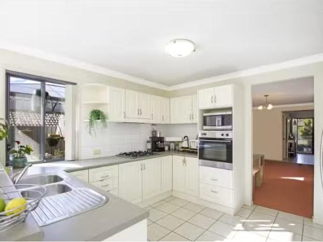 Rental! 16 Quarterhorse Parade, Wadalba House for rent Listed.