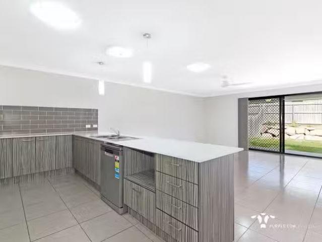 Rental! 1/6 Richmond Terrace, Plainland, QLD 4341
