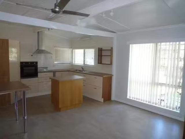 Just in! 16 Twenty Third Avenue, Brighton, QLD 4017