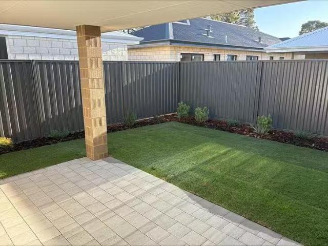 Nice 16 Wentworth Avenue, Southern River, WA 6110