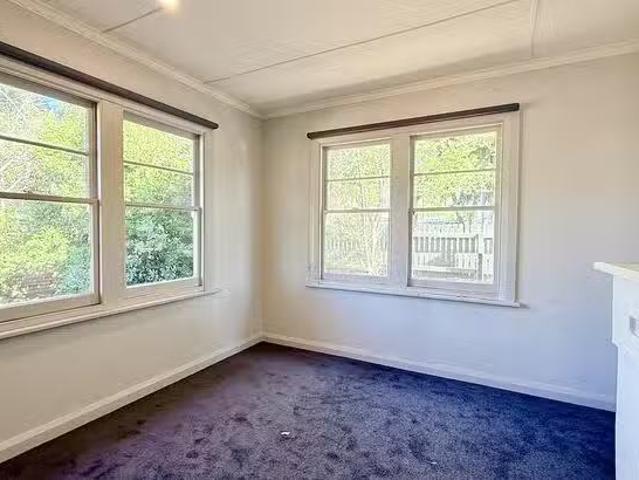 Cozy 16 Wrights Avenue, Glenorchy, TAS 7010