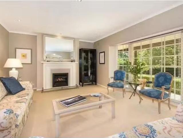 Cozy 16A Bareena Avenue, Wahroonga House for rent Listed by D.