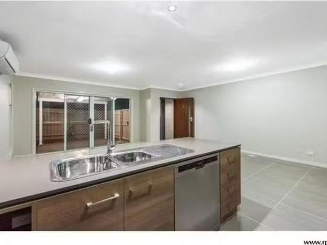 Deal! 1/6A Bulimba Street, South Toowoomba, QLD 4350