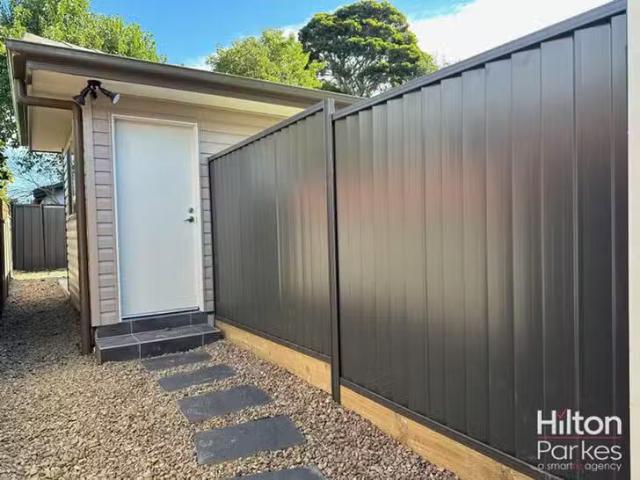 Cozy 16A Luzon Avenue, Lethbridge Park, NSW 2770
