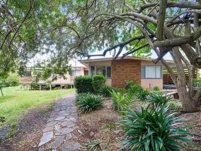 For Rent! 172 174 Glenvale Road, Glenvale, QLD 4350
