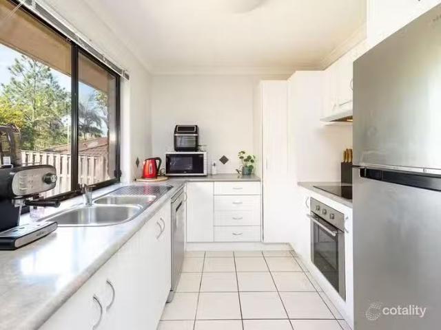 Charming 17 Matzia Avenue, Pacific Pines, QLD 4211
