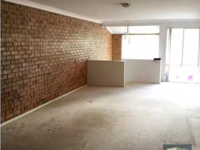 Cheap 17 Mortimer Lewis Drive, GREENWAY Townhouse for rent Li.