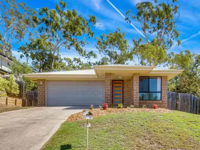 Cozy 17 Deveney Drive, Kirkwood, QLD 4680