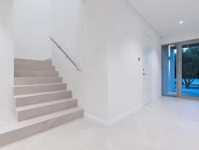 Rental! 17 Ratcliffe Road, Booragoon, WA 6154