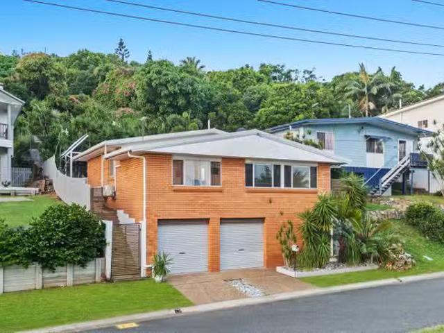 Nice 17 Raymond Terrace, YEPPOON, QLD 4703 House for Rent