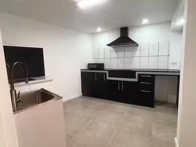 Charming 17A Spumante Close, Eschol Park, NSW 2558