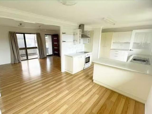 Cheap 18 Mclachlan Drive, Avenell Heights, QLD 4670