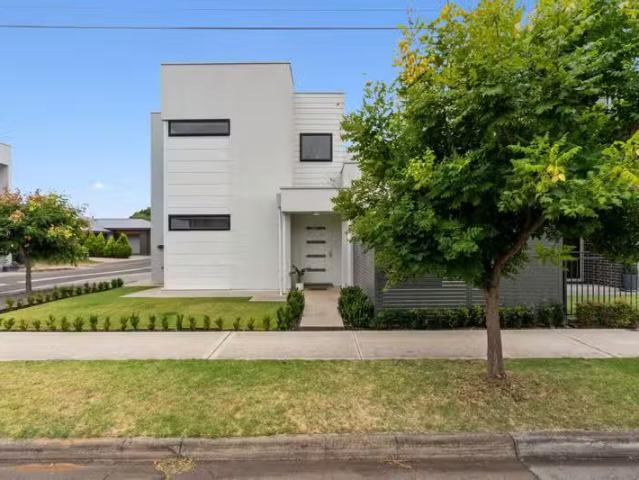 Cheap 18 Morton Street, KIDMAN PARK, SA 5025 Townhouse for R.