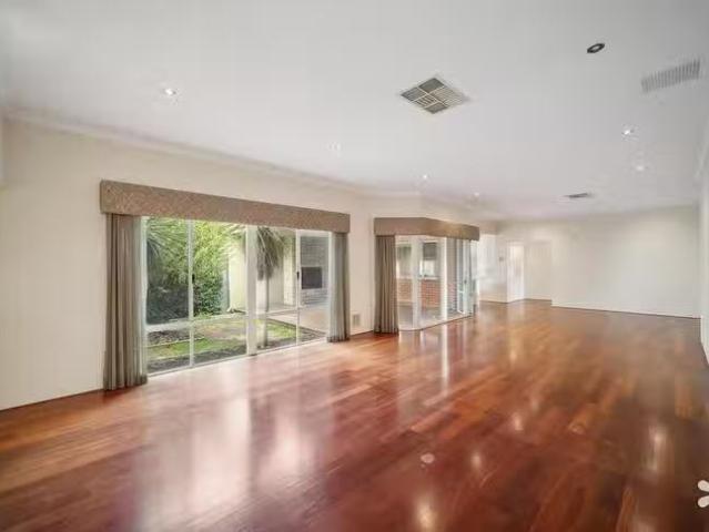 For Rent! 18 Aldenham Drive, Southern River, WA 6110
