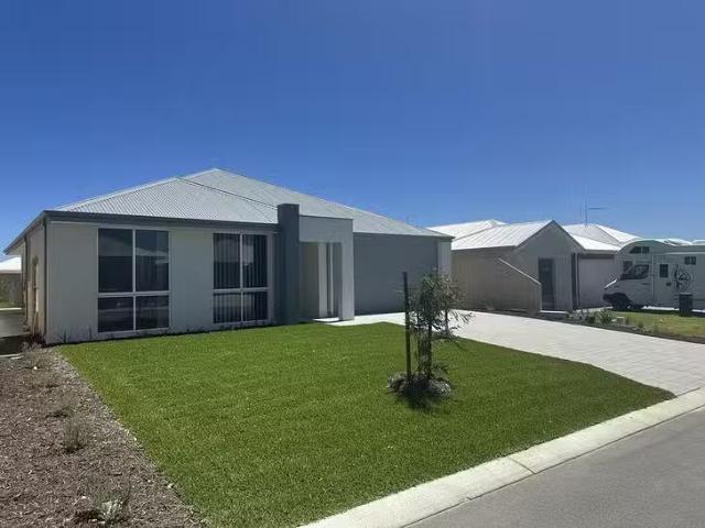Charming 18 Barr Way, Two Rocks, WA 6037