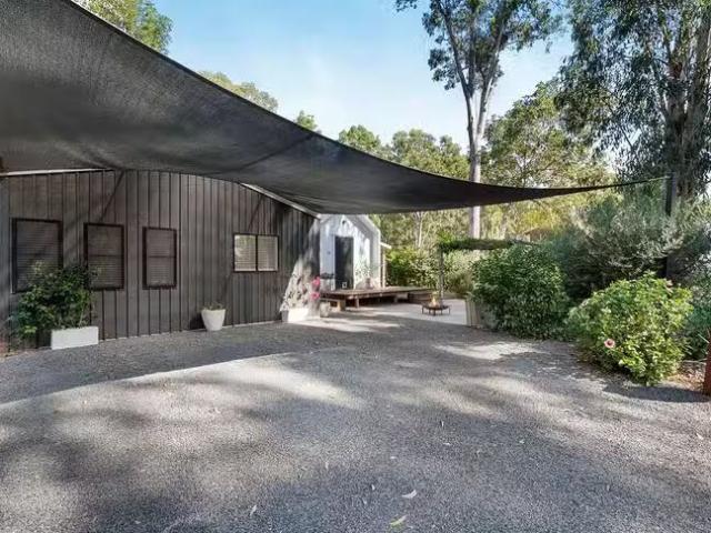 Rental! 18 Gilcrest Road, Russell Island, QLD 4184
