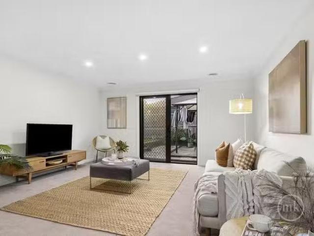 Just in! 18 Wicybush Street, Doreen, VIC 3754