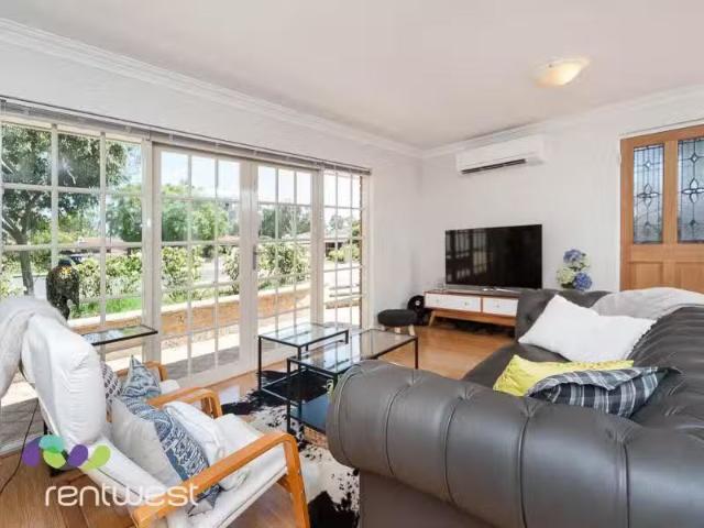 Cozy 18B Hertford Close, Bull Creek WA 6149