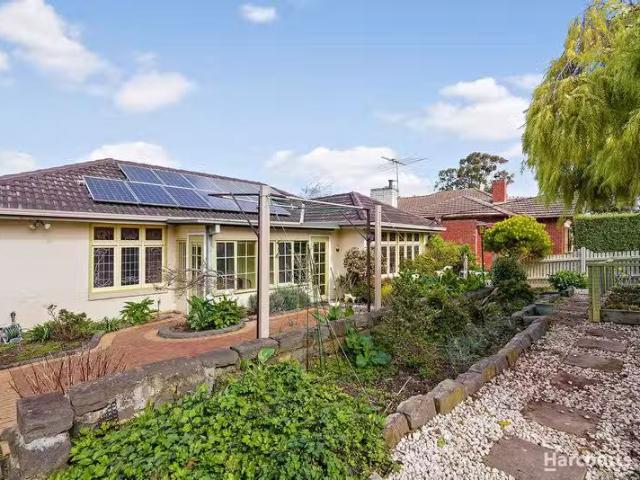 Deal! 1/91 Medway Street, BOX HILL NORTH, VIC 3129 Unit for.
