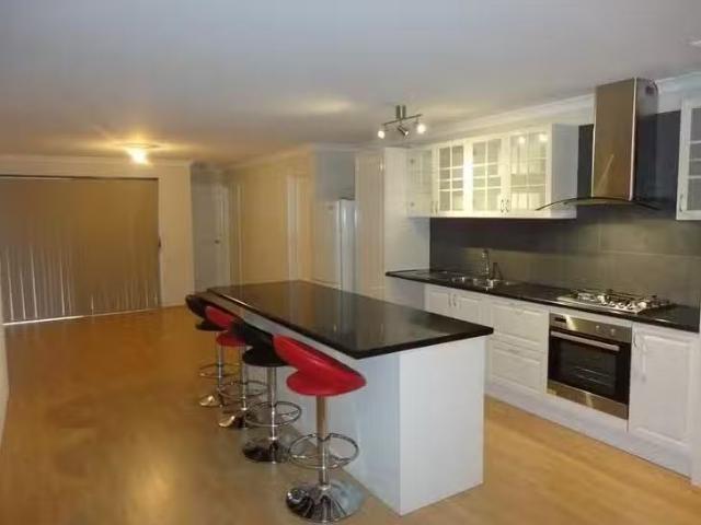Cheap 19/2 Briza Lane, Forrestfield, WA 6058