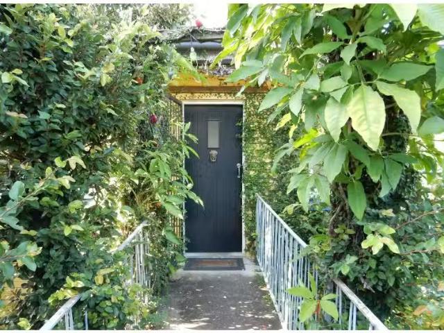 For Rent! 19 Normanby Terrace, KELVIN GROVE House for rent Li.