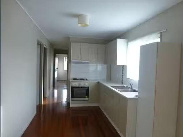 Nice 19 Dale Street, Kingston, QLD 4114