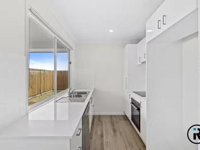 Nice 1/9 Hogg Street, Logan Reserve, QLD 4133