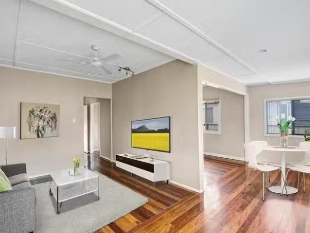 Just in! 19 Inglis Street, Woody Point, QLD 4019