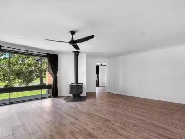 Deal! 19 Kareela Crescent, North Nowra House for rent Listed.