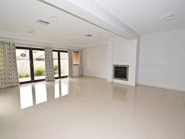 Nice 19A Dawn Street, Highett VIC 3190 Townhouse For Lease