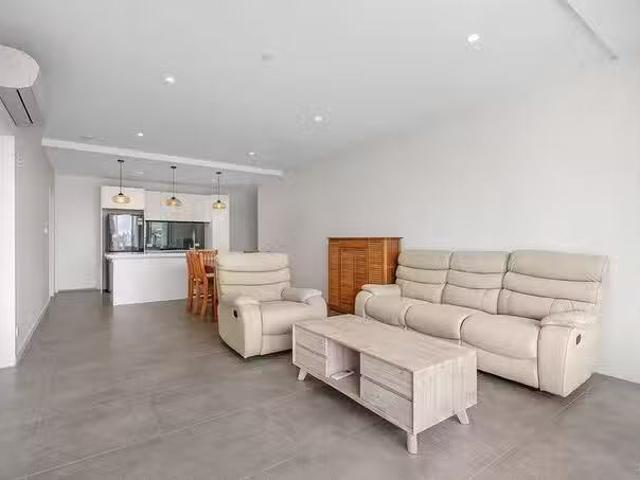 Nice 1001/5 Cameron Street, South Brisbane, QLD 4101