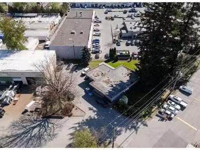 Cozy 101 19837 Telegraph Trail, Langley, BC, V1M 3E6 commerc.