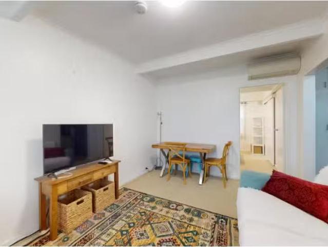 Cheap 10/22 Brown Street, Newcastle Apartment for rent Listed.