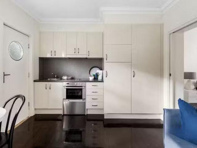 New 10/29 35 George Street, East Melbourne VIC 3002
