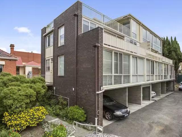 Rental! 10/351 Sandy Bay Road, SANDY BAY Apartment for rent L.