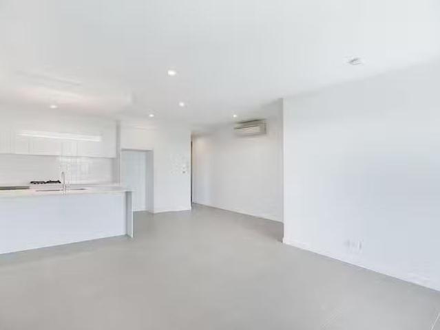 Charming 104/31 Mascar Street, Upper Mount Gravatt, QLD 4122