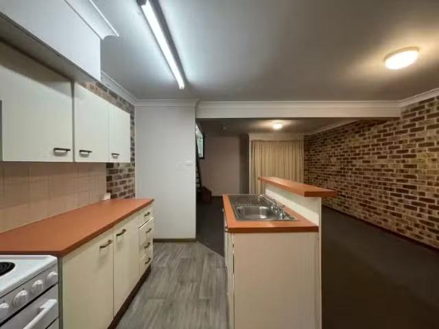 Unique 10/8 Mosman Place, Raymond Terrace Townhouse for rent.
