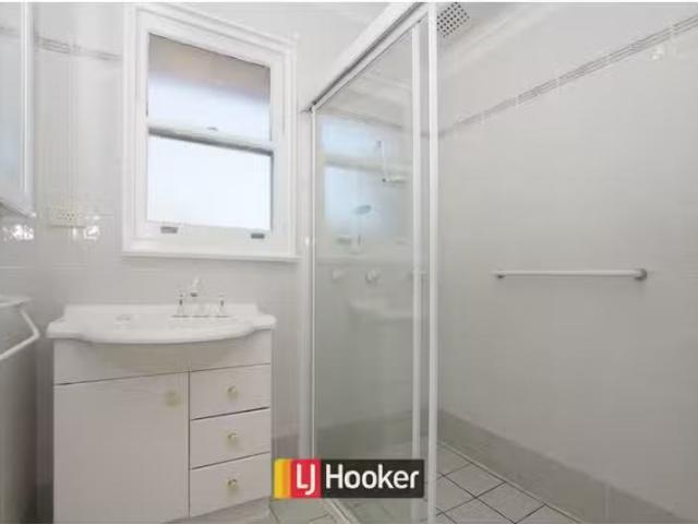 For Rent! 108 Scrivener Street, O'CONNOR House for rent Liste.