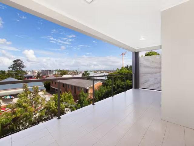 Deal! 10/9 Zenith Avenue, Chermside QLD 4032