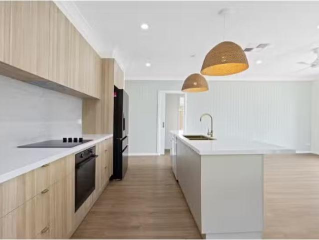 Cozy 109 Creek Street, JINDERA House for rent Listed by Emma.