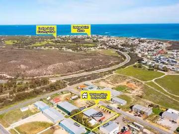 Charming 10 Mann Way, Ledge Point, WA 6043