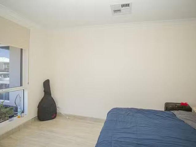 Nice 10 Betterton Road, Caversham, WA 6055