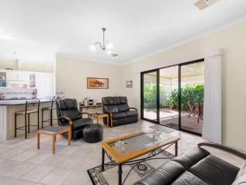 Rental! 10 Crews Crescent, Plympton SA 5038