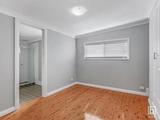 Cozy 10 Victoria Avenue, TOUKLEY House for rent Listed by Cra.