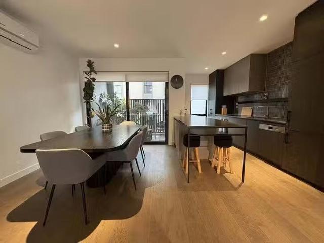 Deal! 10 Warson Place, Alphington, VIC 3078