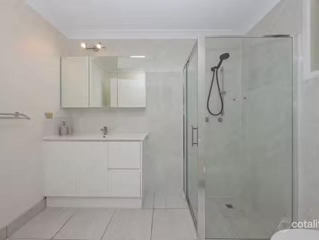 Nice 10 Wistaria Court, Annandale, QLD 4814