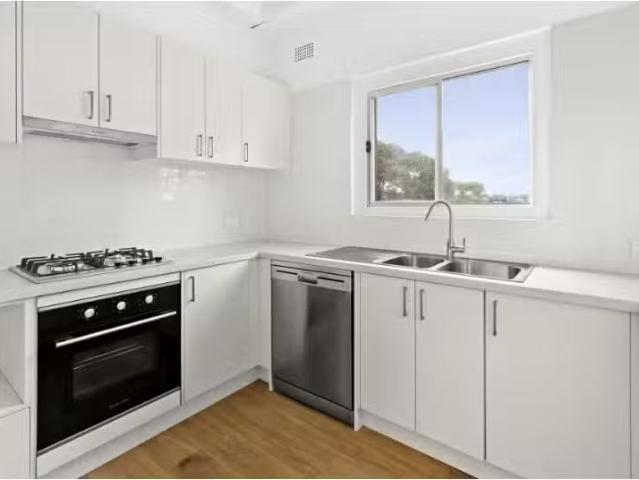 Deal! 1/103 Woodland Street, Balgowlah House for rent Listed.