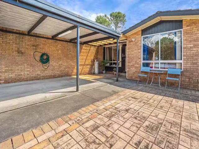 Charming 1/10 Townhead Crescent, Singleton, NSW 2330